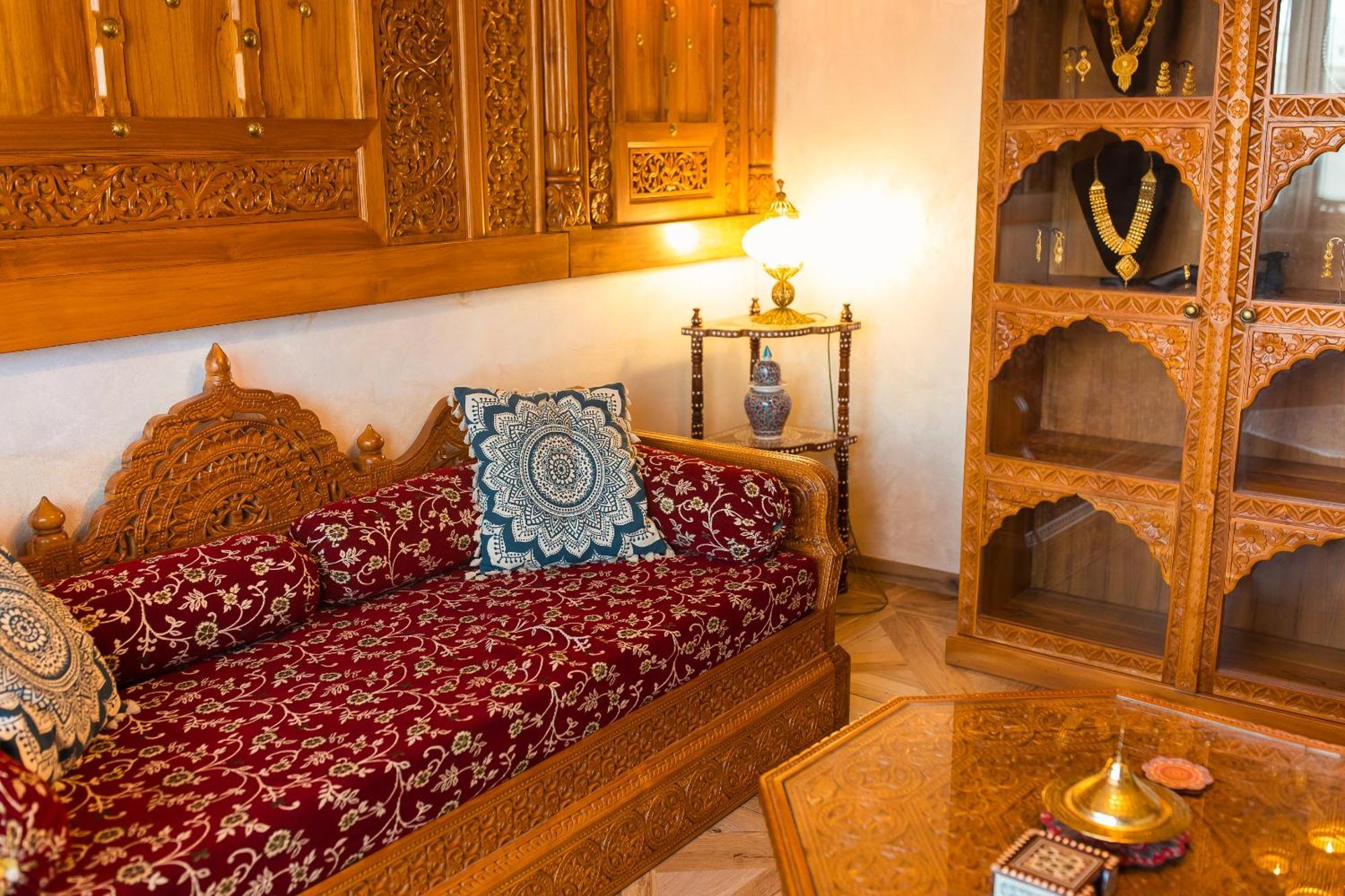 Hidden Gem Antique Apt With Stunning City Views Bukarest Exterior foto