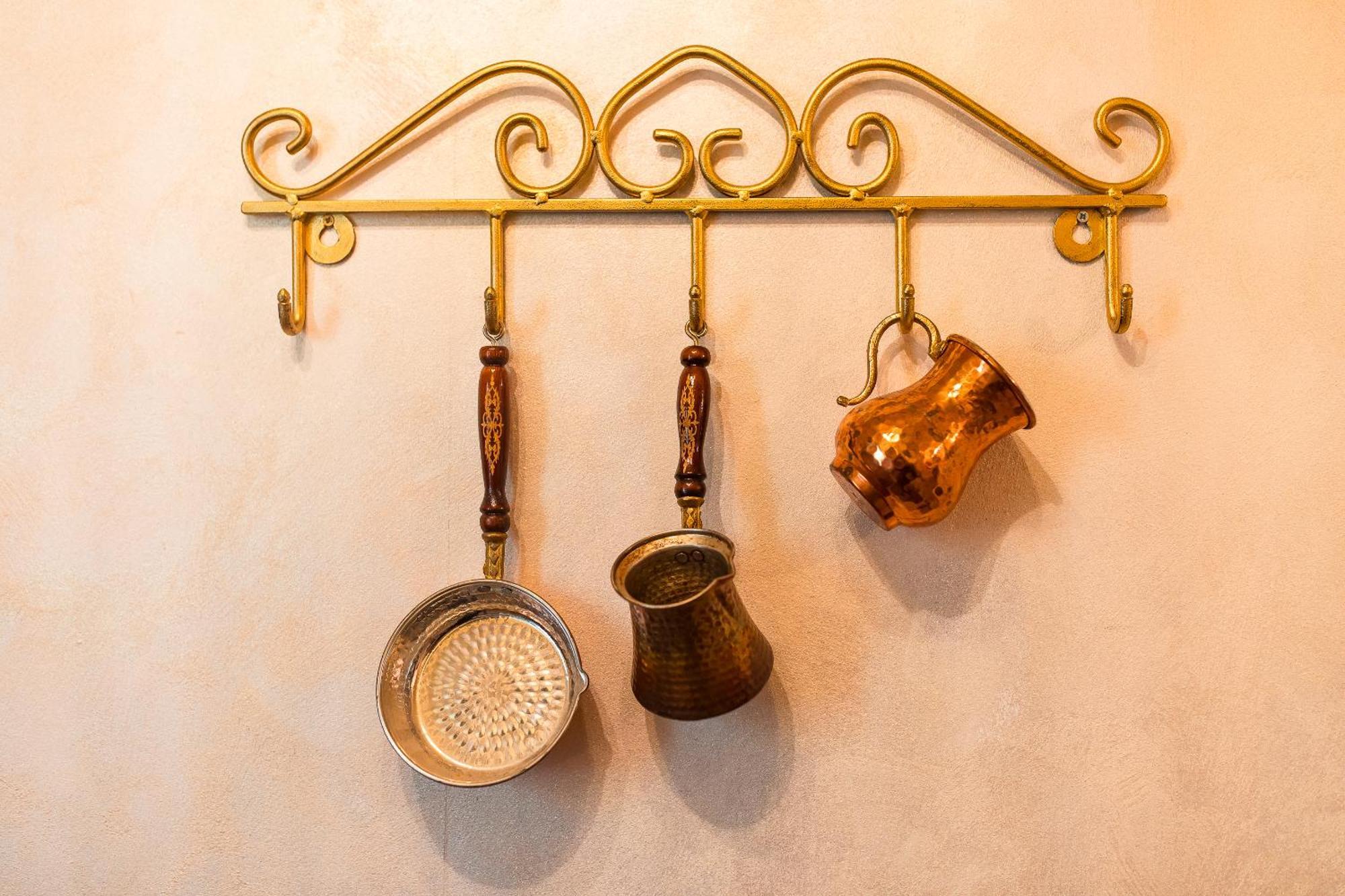 Hidden Gem Antique Apt With Stunning City Views Bukarest Exterior foto