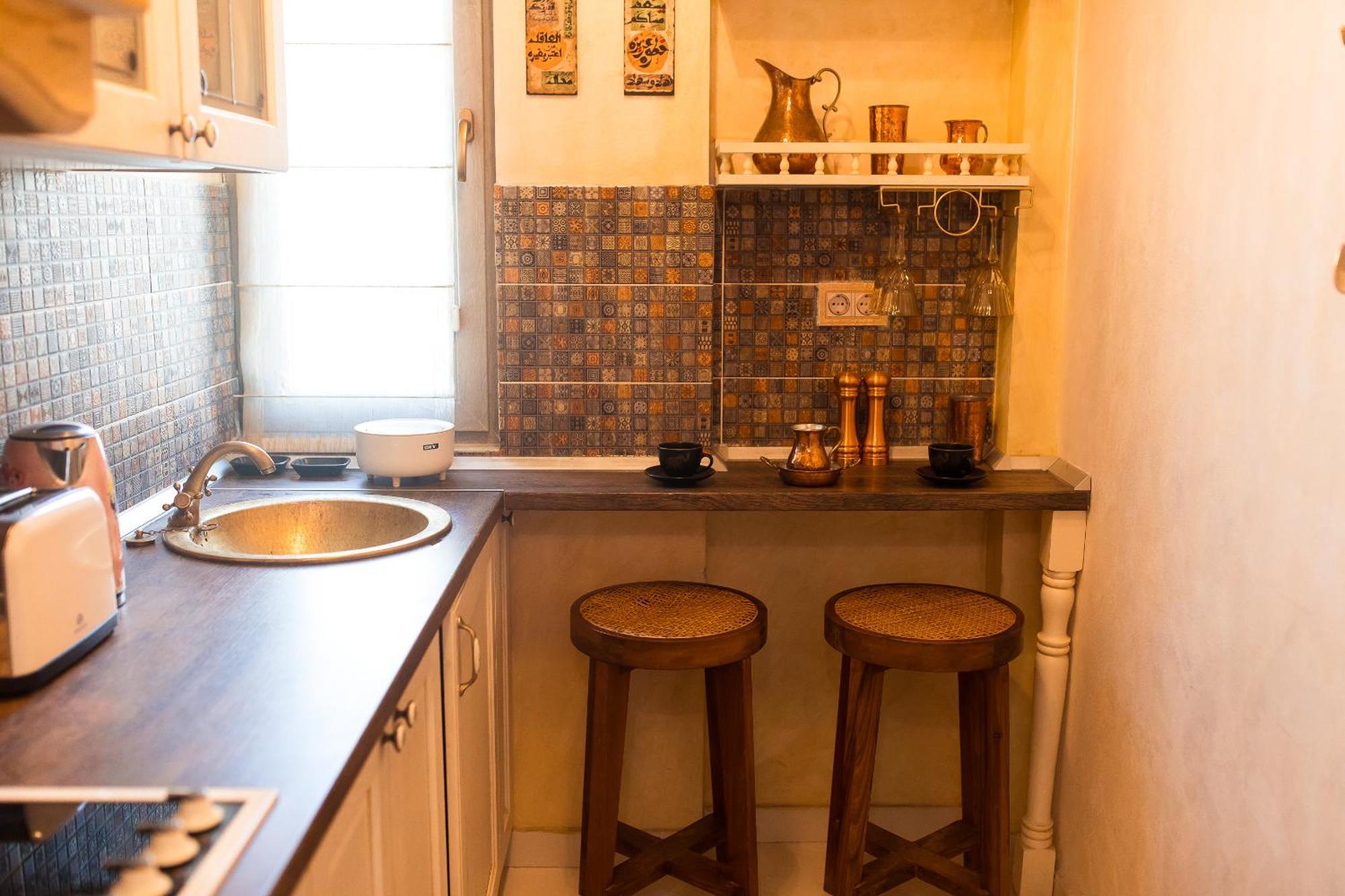 Hidden Gem Antique Apt With Stunning City Views Bukarest Exterior foto